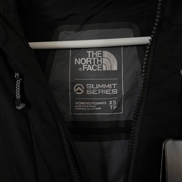 NWT North Face 1/2 Zip Summit Series Hoodie - Picture 8 of 10